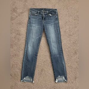 Abercrombie & Fitch women’s low rise ankle jeans in a size 26 (2R)